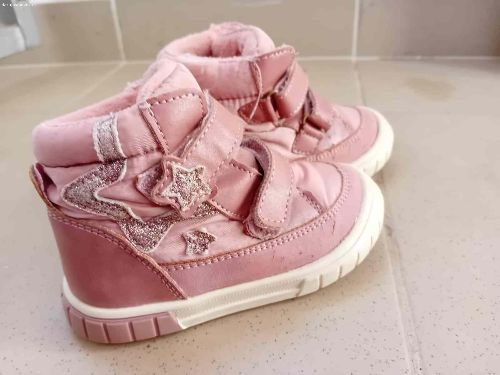 Sněhulky, vel. 23. Sněhulky nošené, zateplené.