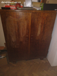 Starožitné skříně aj.