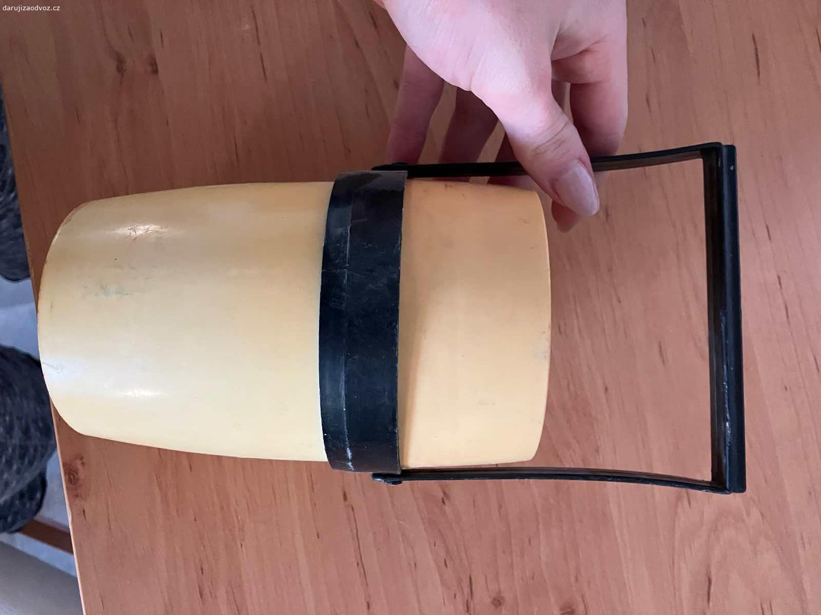 Starožitnost. Termoska na kopečkovou zmrzlinu