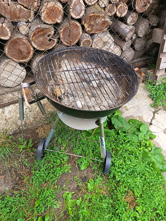 starší gril