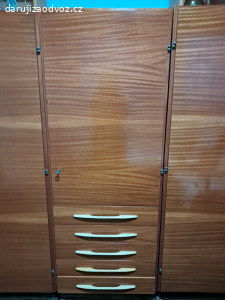 Starší skříně