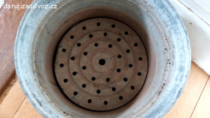 Starý zavařovací hrnec Rex