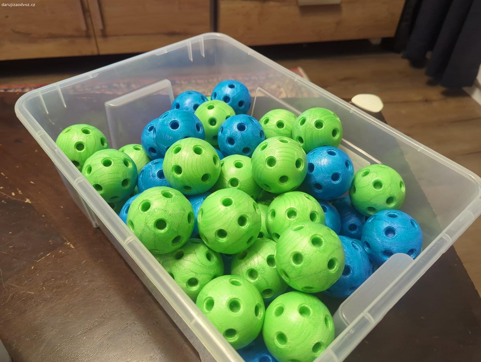 Stavebnice slámky míčky. Velká sada, byly to 2 krabice (2 balení). Viz foto. Uvítám kilo, dvě banánů nebo jablek :-)