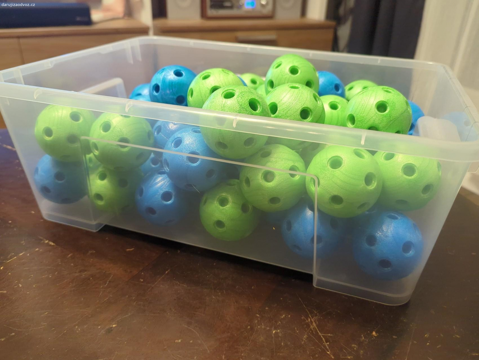 Stavebnice slámky míčky. Velká sada, byly to 2 krabice (2 balení). Viz foto. Uvítám kilo, dvě banánů nebo jablek :-)