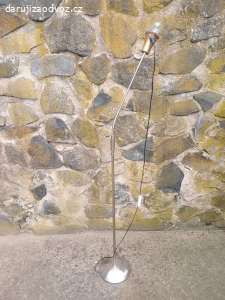 Stojací lampa