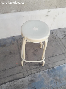 Stolička do koupelny
