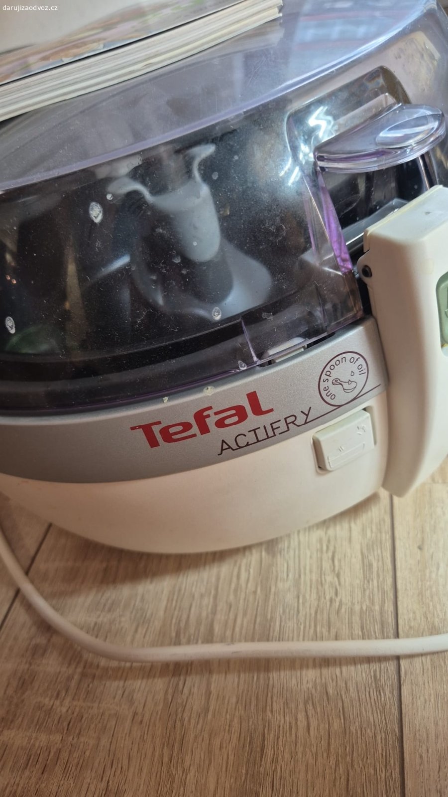 Stroj / fritéza Tefal na hranolky. funkční, jen timer na displeji neukazuje
