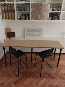 Stůl nastavitelný + barové židle