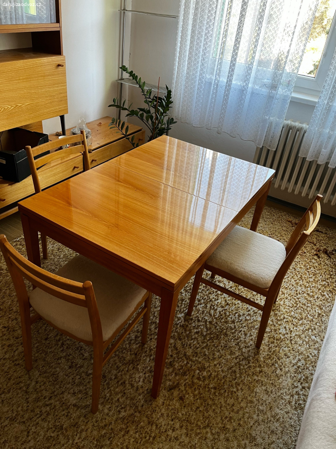 Stůl + židle