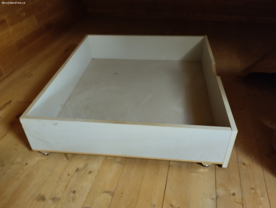 Šupliky pod postel