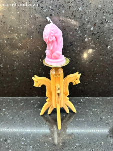 Svícen kůň se svíčkou