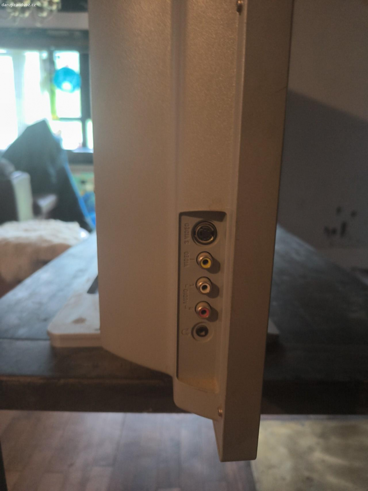 Televize Philips. úhlopříčka 110 cm