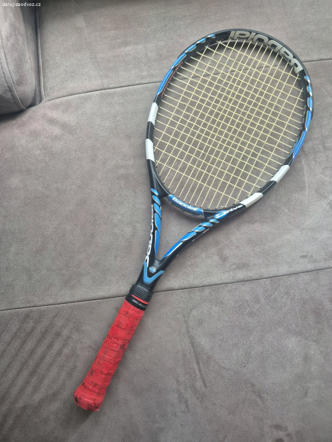 Tenisová raketa babolat