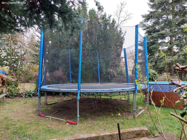 Trampolína