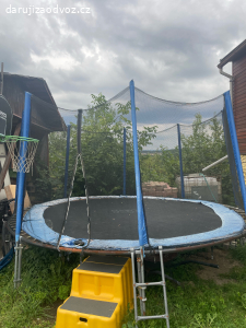 Trampolína