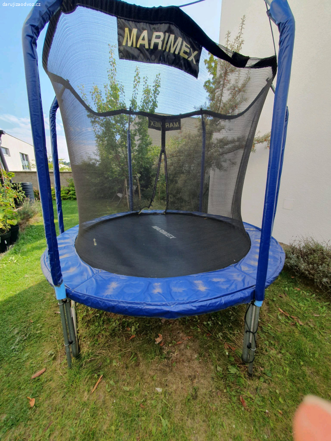 trampolína