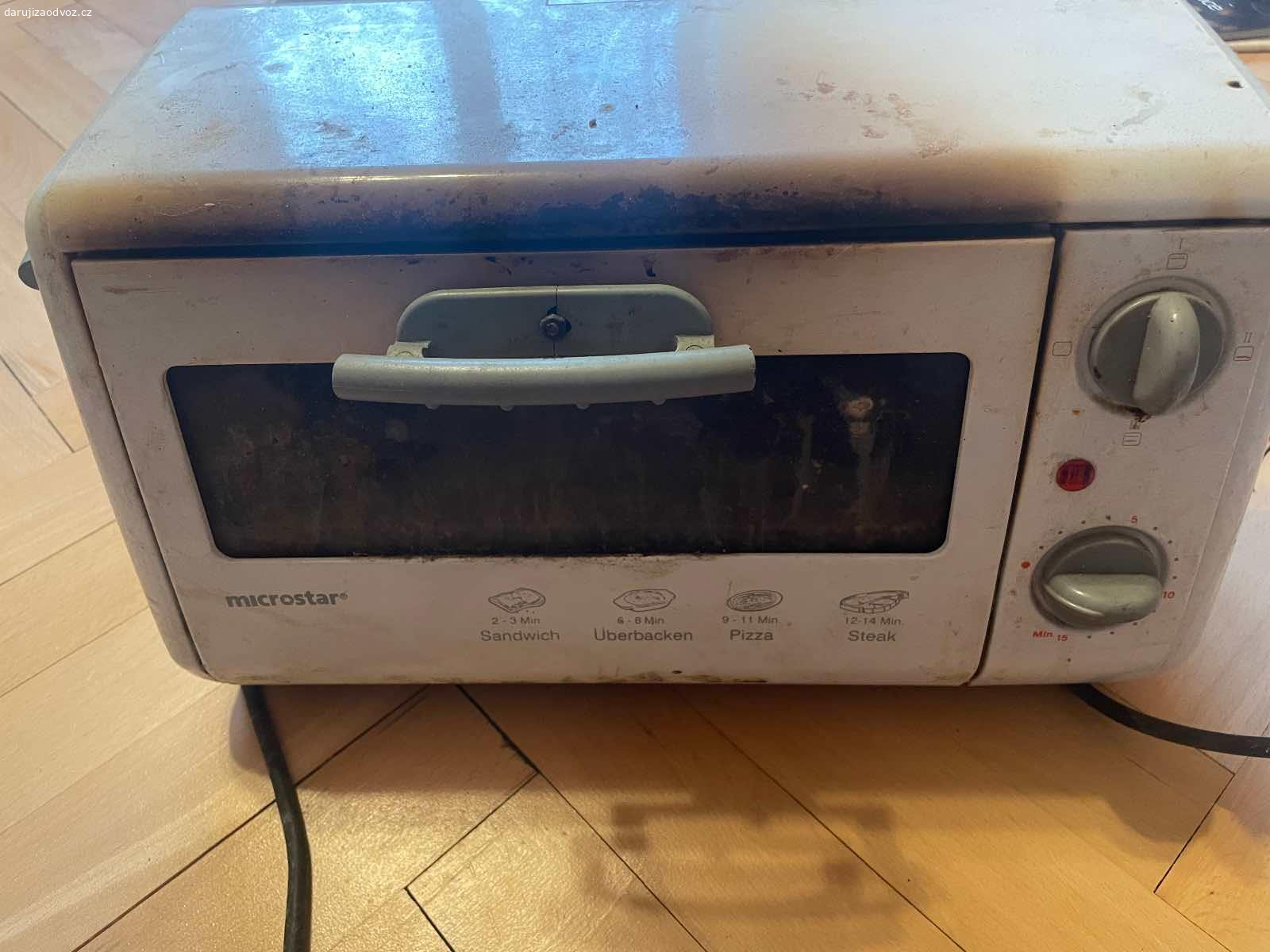 Mini trouba - nefunkční. Daruji mini troubu, je nefunkční (třeba si jí někdo opraví). K vyzvednutí po předchozí domluvě na Praze 4. Daruji další věci za ODVOZ viz. inzeráty!