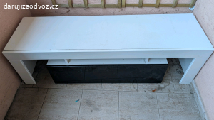 TV stolek