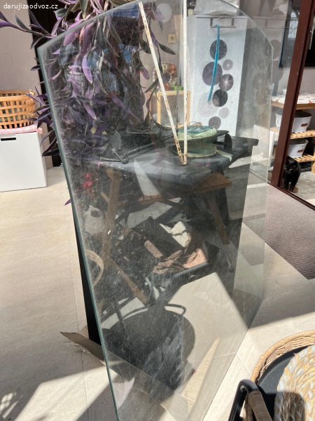 Tvrzene sklo pod kamna