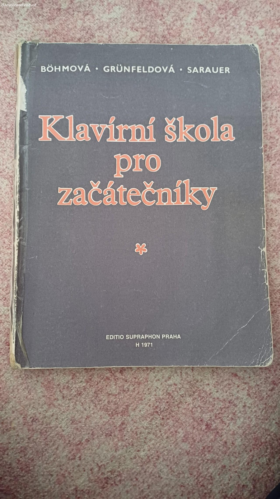 učebnice hry na klavír/piano. album etud, polyfonie pro hru na klavír a piano
