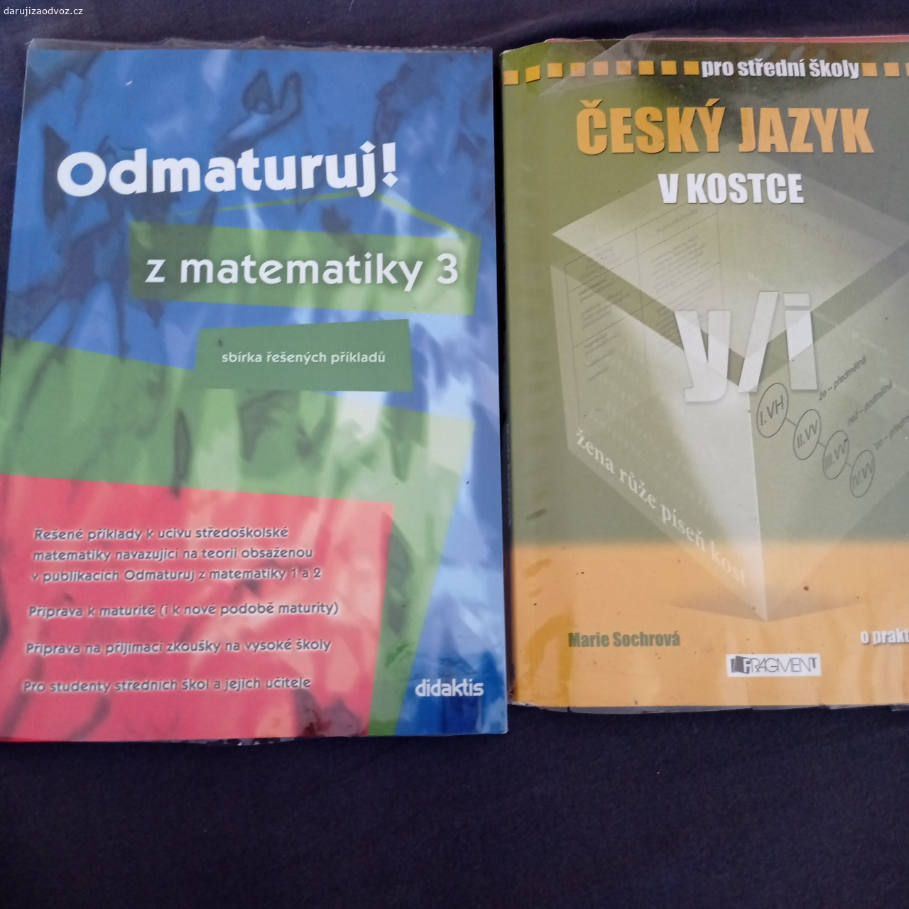 Daruji učebnice k maturitě. Daruji knihy Odmaturuj z matematiky a Český jazyk v kostce.