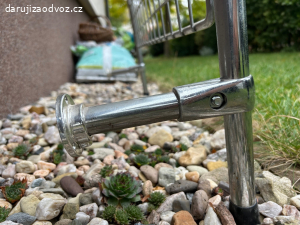 Věšák/věšáková stěna, rekofigurovatelná