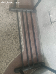 věšák
