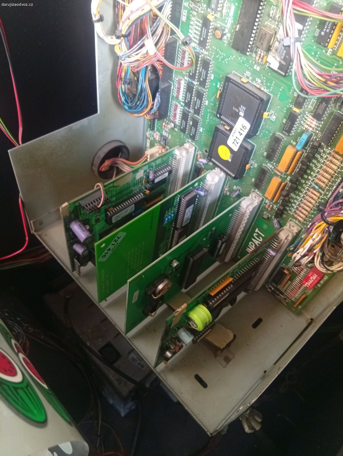 výherní herní automat. dobrý den scháním staré válcové vyřazené výherní automaty nebo různé díly na ně. děkuji za nabídky.