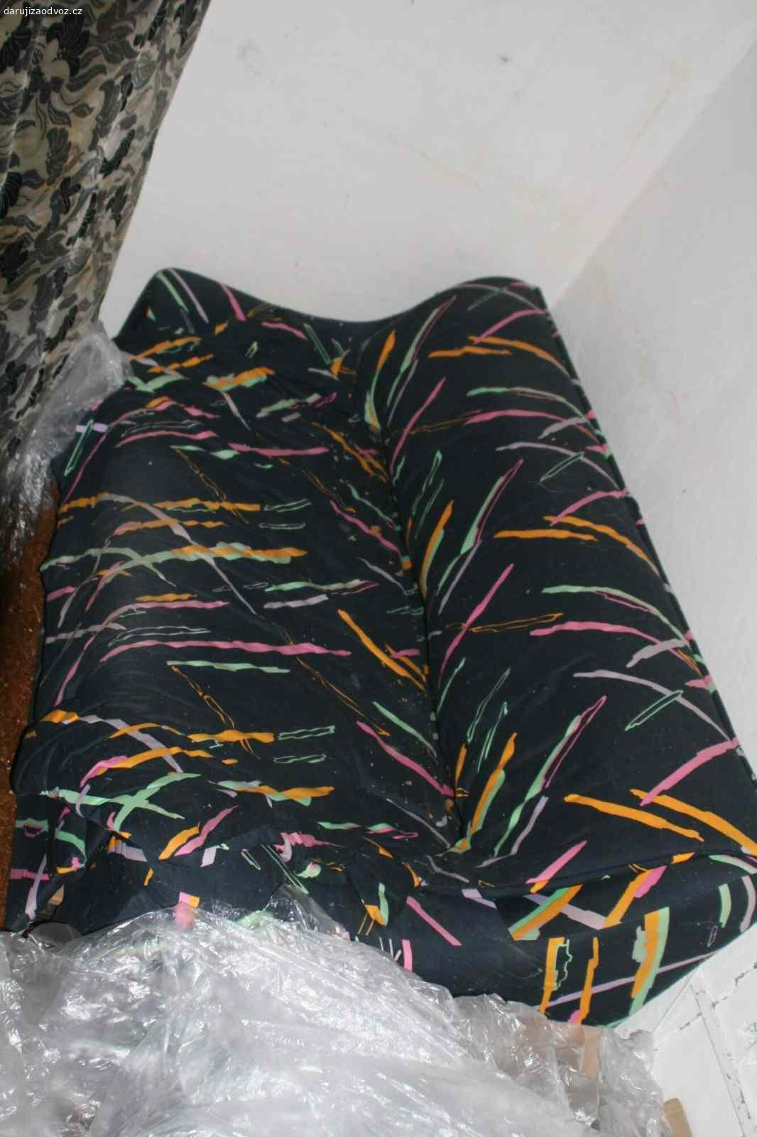 Vyklízení pozůstalosti pouze nábytek!. Vše za odvoz případně prodám, většina je v prvním patře rodinného domu. https://www.rajce.idnes.cz/demoniaco/album/nabytek Věci okolo jsou na prodej!