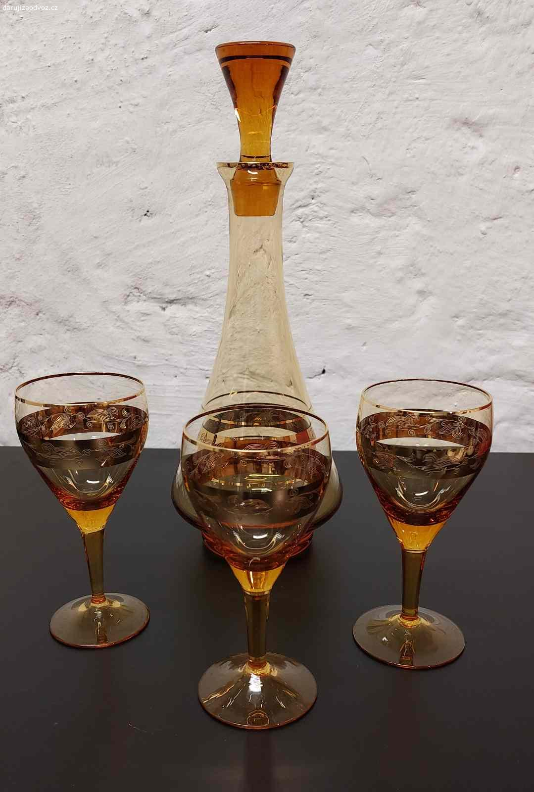 Vyměním sklo za staré počítače nebo herní konzole.. Vyměním sklo za staré počítače nebo herní konzole. Funkční i nefunkční. Pokud vás něco osloví pošlete mi svou nabídku. Děkuji