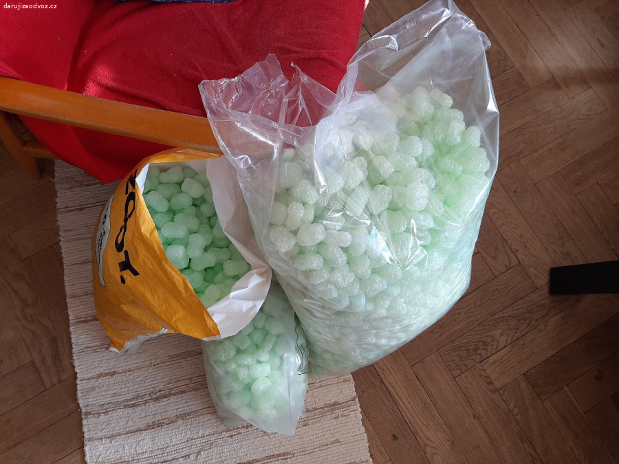 Výplňový materiál do balíků