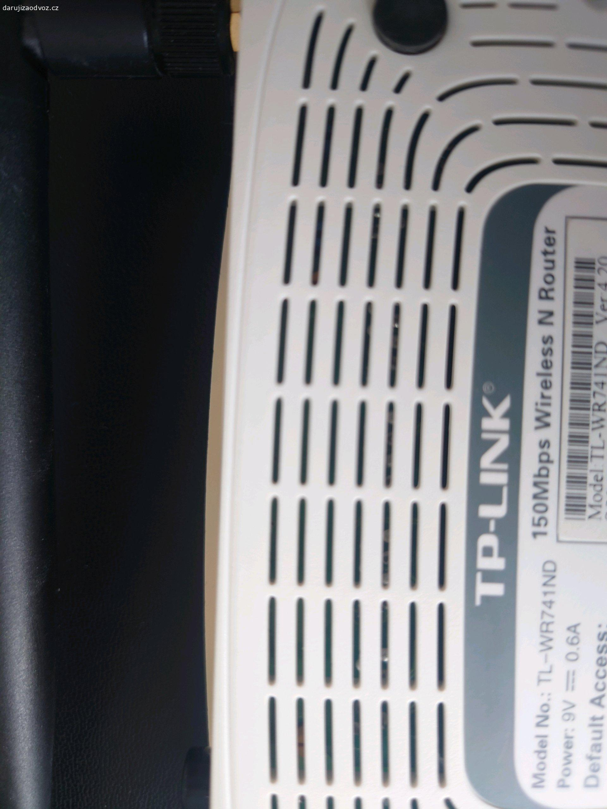 Wi-Fi router. daruji Wi-Fi router TP link. funkční.