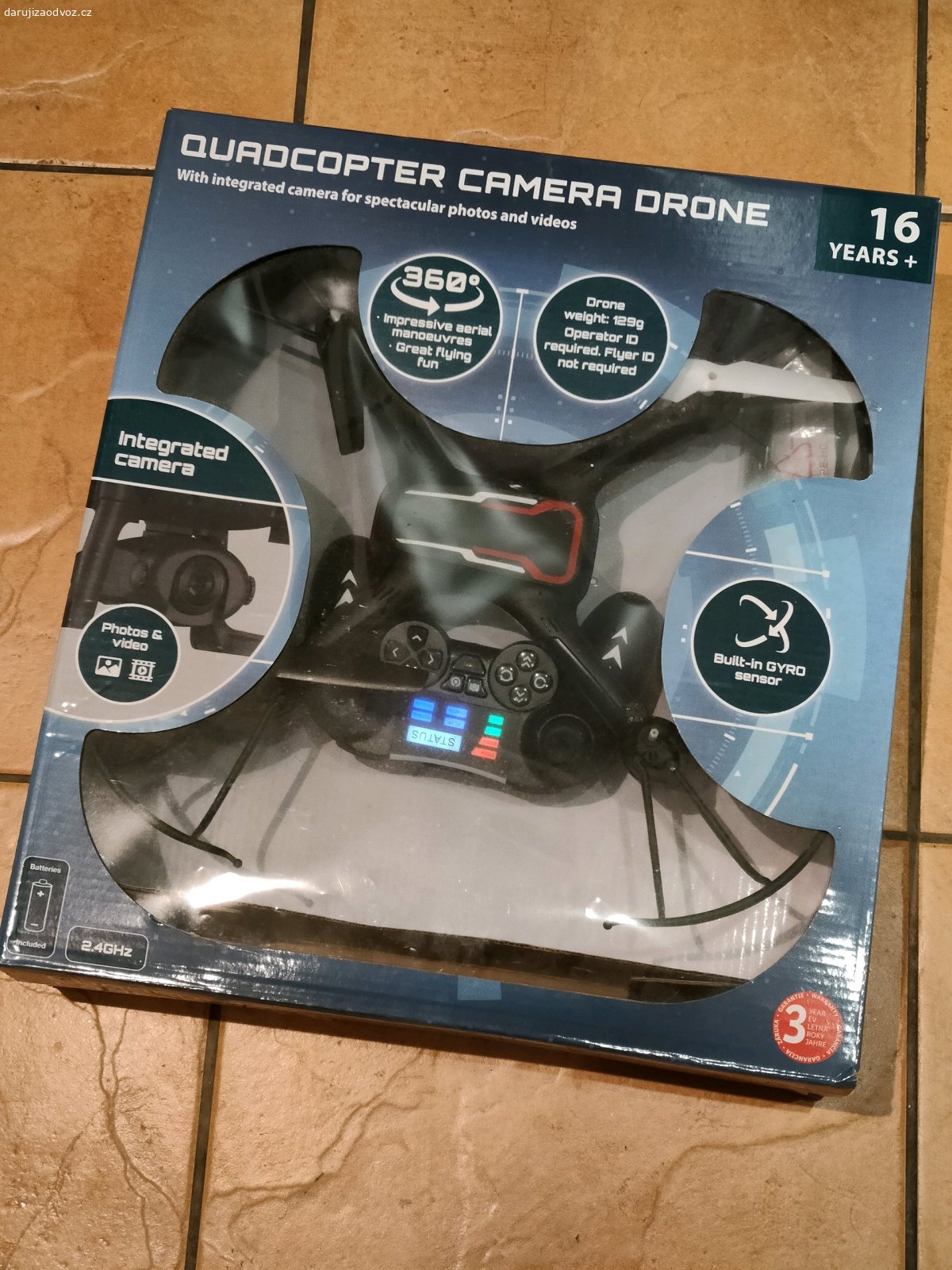Za odvoz dron. Daruji dron, kompletní, ovladač běží, nicméně někdo šikovný musí dosložit a otestovat, asi funguje, za odvoz co nejrychleji.