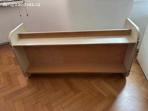 Základna retro designového konferenčního stolku